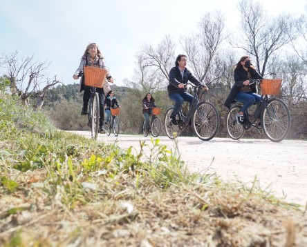 Imatge de la noticia La Ribera d’Ebre vol ser referent en cicloturisme i senderisme cultural i slow
