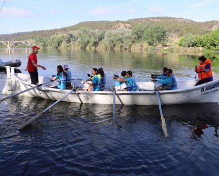 Imatge de la noticia 225 alumnes de Primària de la Ribera descobreixen l’Ebre i el territori amb el projecte ‘Lo riu es mou’