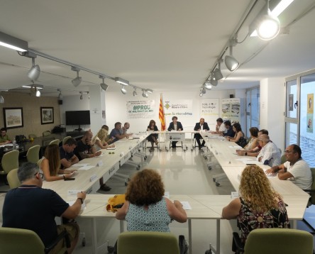 Imatge de la noticia El Govern d’ERC-AM i PSC-CP aprova el nou cartipàs comarcal, enfocat en l’aprofitament dels Fons Nuclears