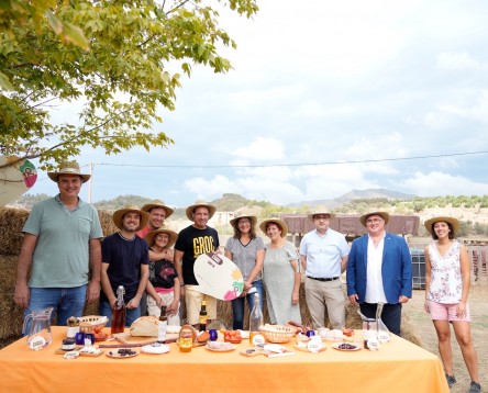 Imatge de la noticia La Ribera d’Ebre es promociona a la 8a edició del ‘Benvinguts a Pagès’ exposant el producte de proximitat i l’oferta turística rural