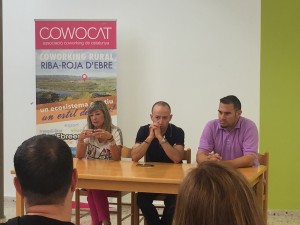 La presidenta comarcal, i l'alcalde i el regidor de Joventut de Riba-roja han fet la presentació de la jornada.